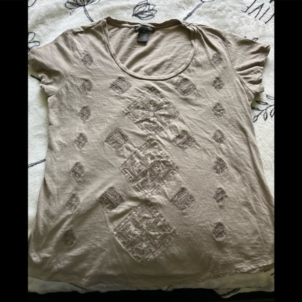 Chelsea And Theodore Assymetrical Top Women’s Size Medium - Picture 4 of 8